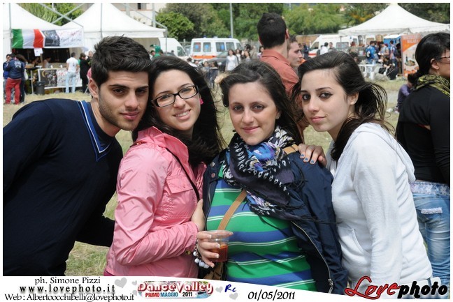 217DanceValley_LovePhoto-01052011.jpg