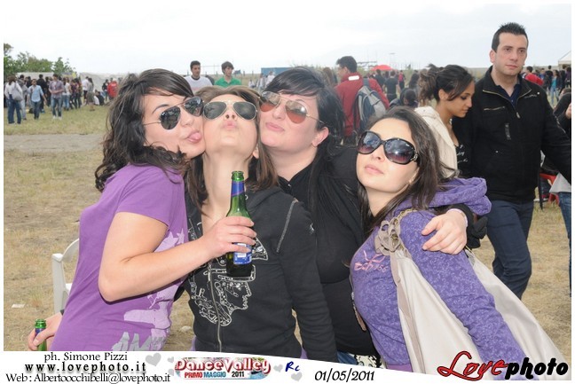 258DanceValley_LovePhoto-01052011.jpg