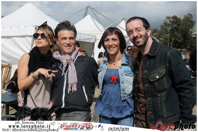 306DanceValley_LovePhoto-01052011.jpg
