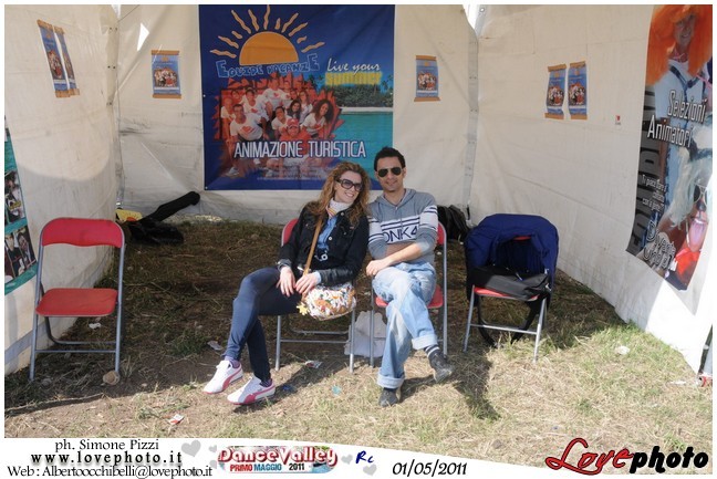 320DanceValley_LovePhoto-01052011.jpg