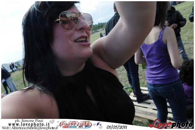 351DanceValley_LovePhoto-01052011.jpg