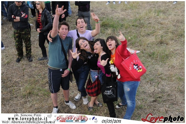 423DanceValley_LovePhoto-01052011.jpg
