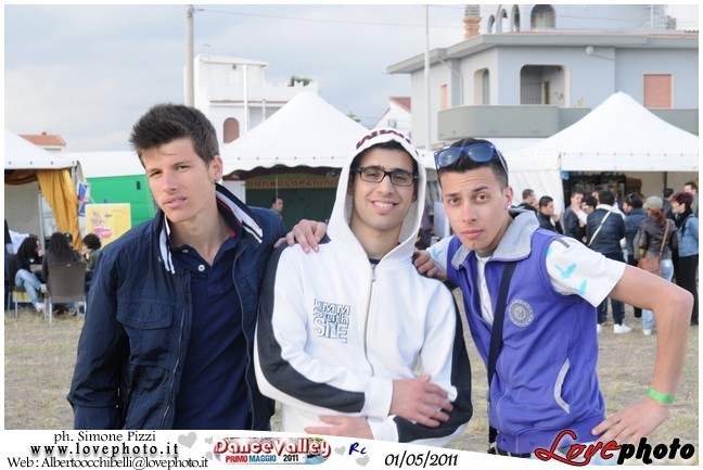 453DanceValley_LovePhoto-01052011.jpg