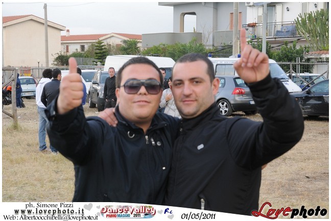 475DanceValley_LovePhoto-01052011.jpg
