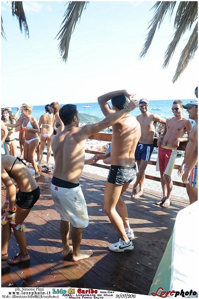 227Lido_El_Caribe_Sunday_LovePhoto_31072011.jpg
