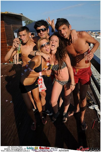 328Lido_El_Caribe_Sunday_LovePhoto_31072011.jpg