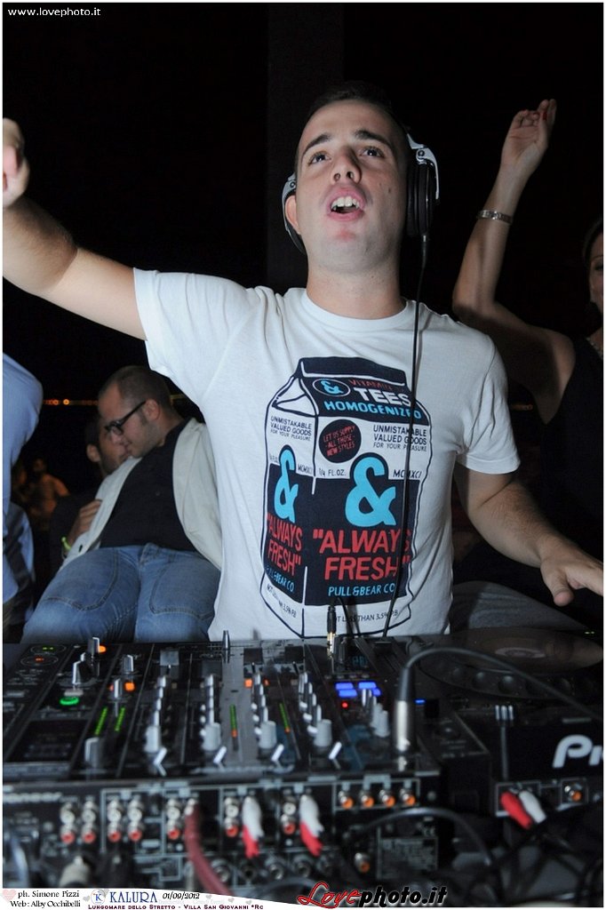 129Kalura_Night_Party_LovePhoto_01092012.jpg