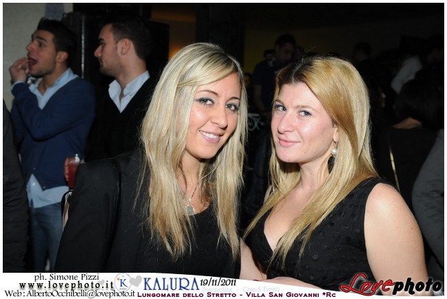 016Kalura_Swimming_Pool_Party_LovePhoto_19112011.jpg