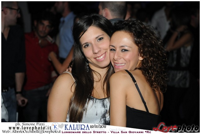 031Kalura_Swimming_Pool_Party_LovePhoto_19112011.jpg