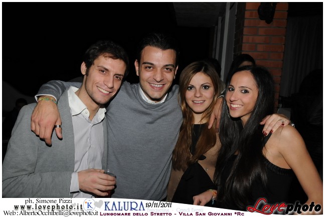 090Kalura_Swimming_Pool_Party_LovePhoto_19112011.jpg