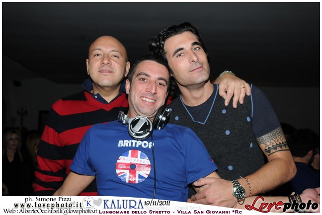 105Kalura_Swimming_Pool_Party_LovePhoto_19112011.jpg