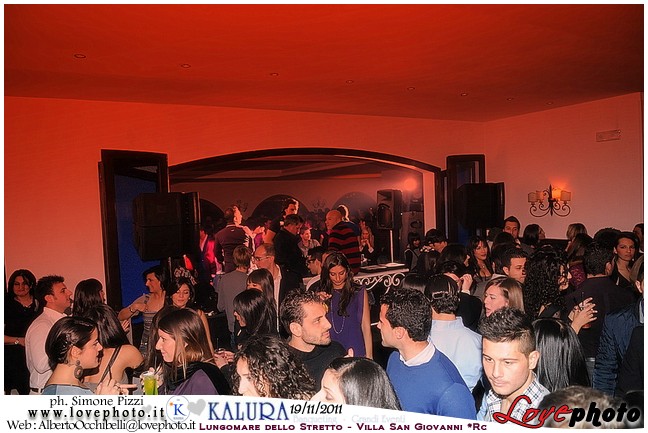 111Kalura_Swimming_Pool_Party_LovePhoto_19112011.jpg