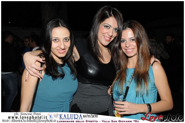 145Kalura_Swimming_Pool_Party_LovePhoto_19112011.jpg