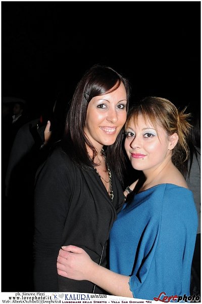 146Kalura_Swimming_Pool_Party_LovePhoto_19112011.jpg