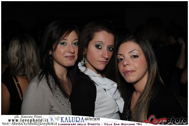 162Kalura_Swimming_Pool_Party_LovePhoto_19112011.jpg