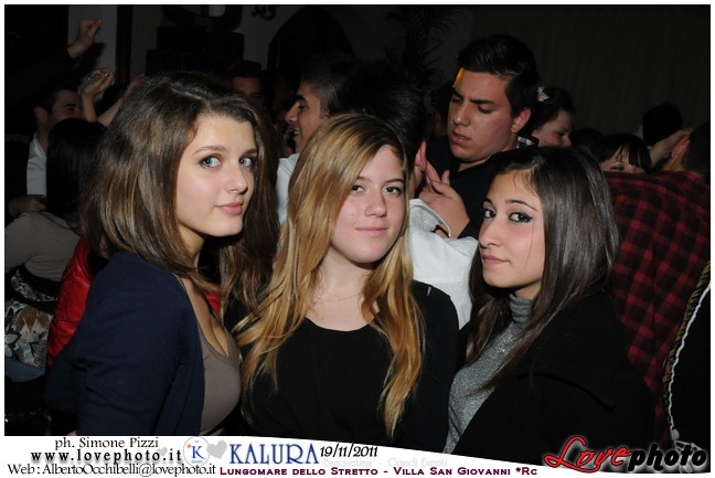 176Kalura_Swimming_Pool_Party_LovePhoto_19112011.jpg