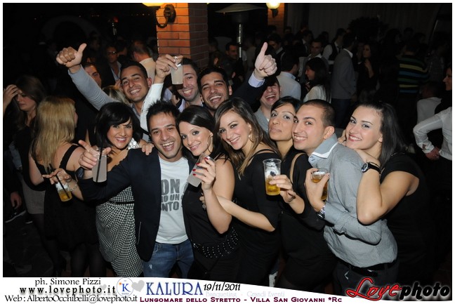 220Kalura_Swimming_Pool_Party_LovePhoto_19112011.jpg