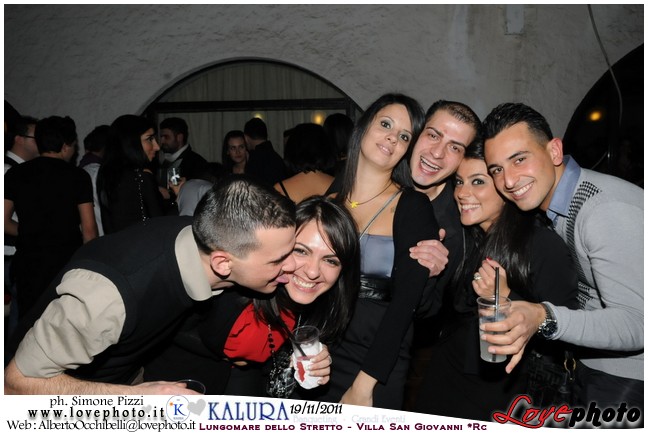226Kalura_Swimming_Pool_Party_LovePhoto_19112011.jpg