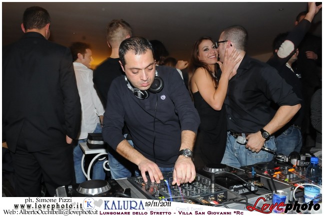315Kalura_Swimming_Pool_Party_LovePhoto_19112011.jpg