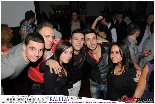 385Kalura_Swimming_Pool_Party_LovePhoto_19112011.jpg