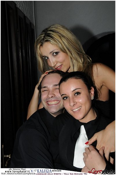 395Kalura_Swimming_Pool_Party_LovePhoto_19112011.jpg