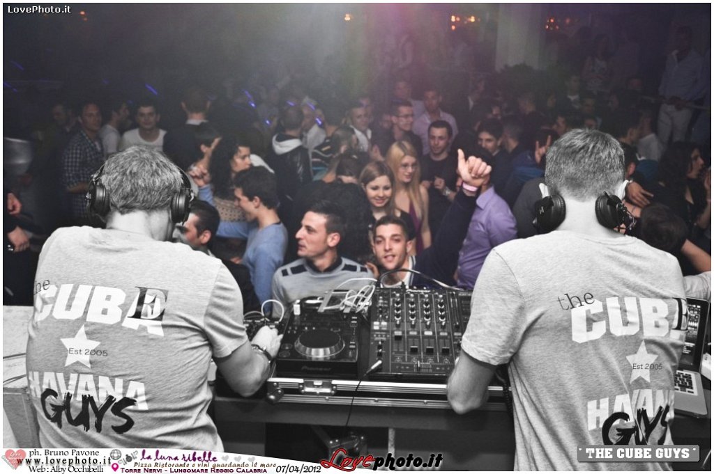 002LunaRibelle_The_Cube_Guys_Party_Night_LovePhoto-07042012.jpg