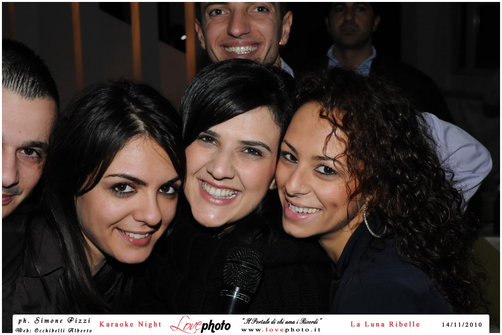 016LovePhoto_La_Luna_Ribelle-14112010-KaraokeNight.jpg