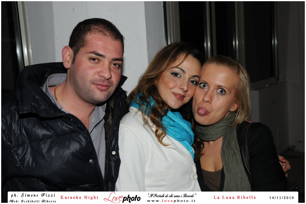 029LovePhoto_La_Luna_Ribelle-14112010-KaraokeNight.jpg