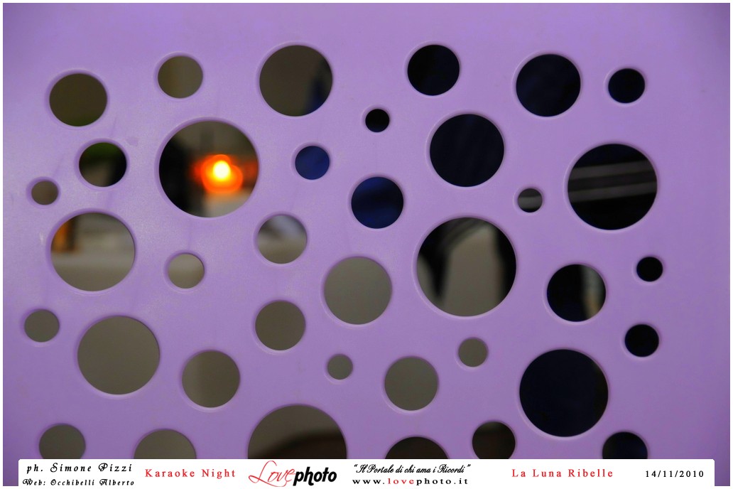 046LovePhoto_La_Luna_Ribelle-14112010-KaraokeNight.jpg
