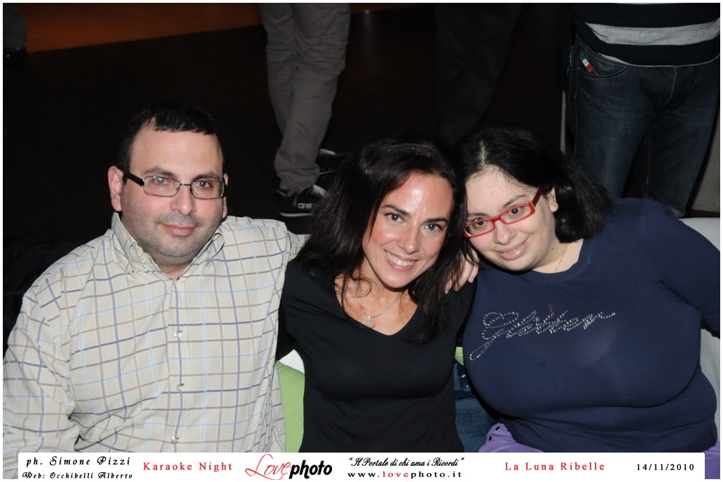 062LovePhoto_La_Luna_Ribelle-14112010-KaraokeNight.jpg