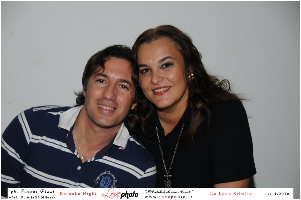 063LovePhoto_La_Luna_Ribelle-14112010-KaraokeNight.jpg