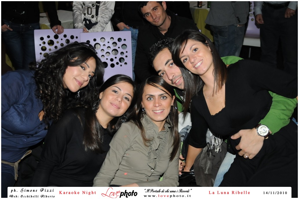 071LovePhoto_La_Luna_Ribelle-14112010-KaraokeNight.jpg