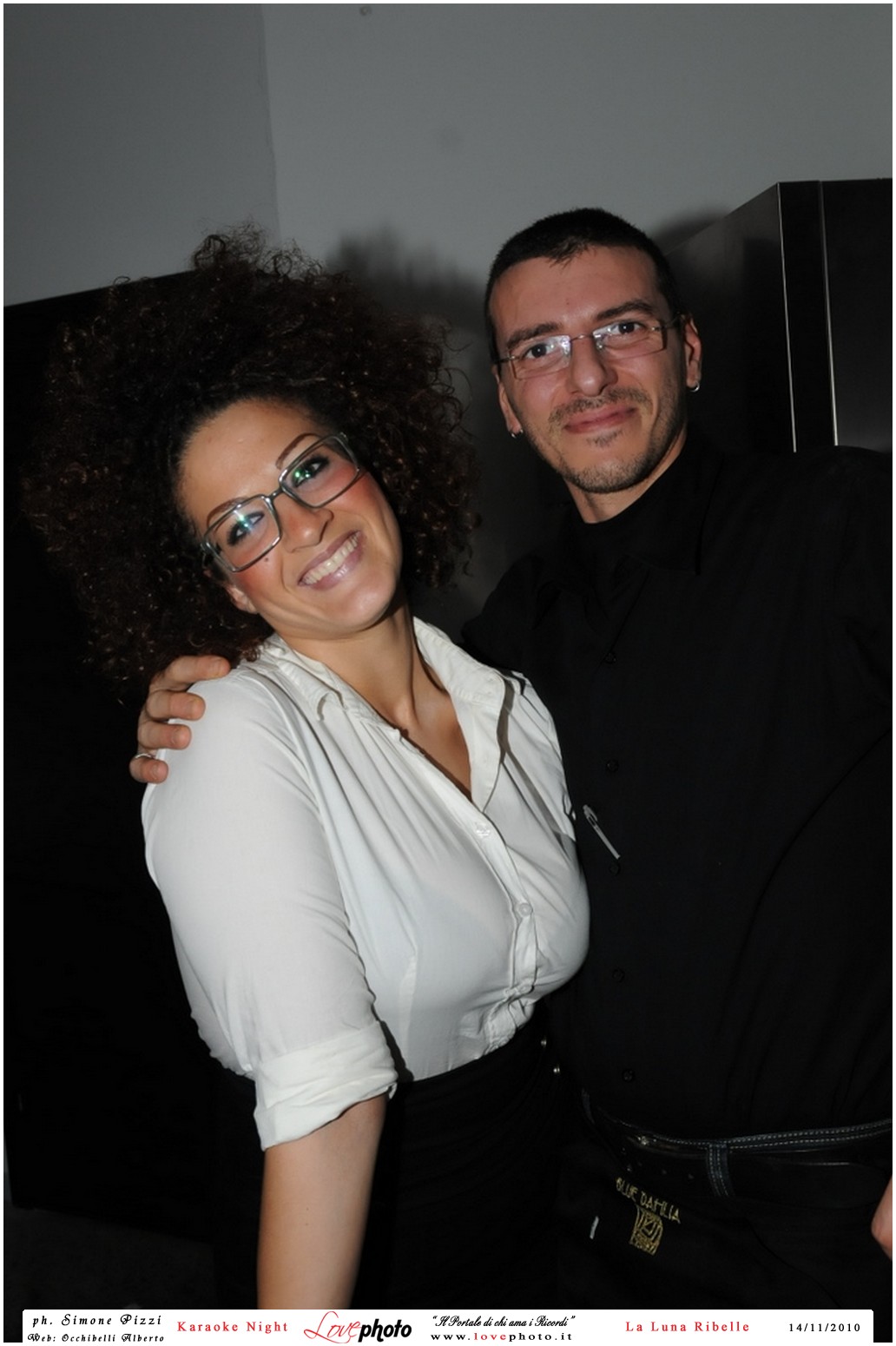 077LovePhoto_La_Luna_Ribelle-14112010-KaraokeNight.jpg