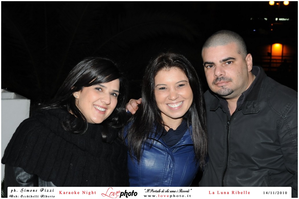 085LovePhoto_La_Luna_Ribelle-14112010-KaraokeNight.jpg