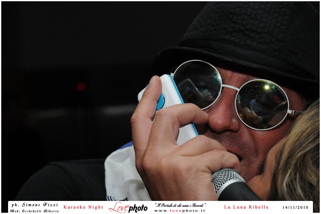 093LovePhoto_La_Luna_Ribelle-14112010-KaraokeNight.jpg