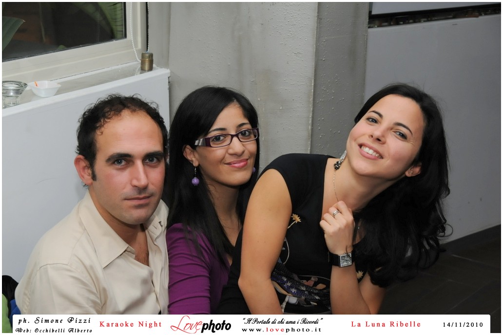 097LovePhoto_La_Luna_Ribelle-14112010-KaraokeNight.jpg