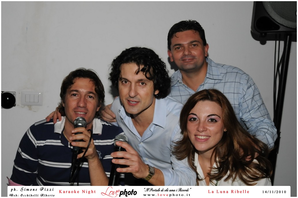 127LovePhoto_La_Luna_Ribelle-14112010-KaraokeNight.jpg