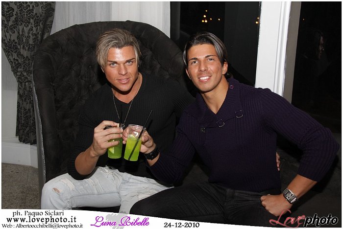 003LovePhoto_Luna_Ribelle_Night-24122010.jpg