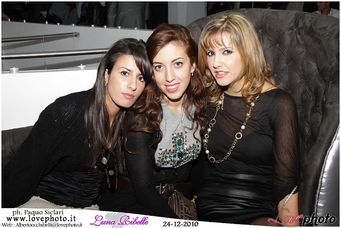 022LovePhoto_Luna_Ribelle_Night-24122010.jpg