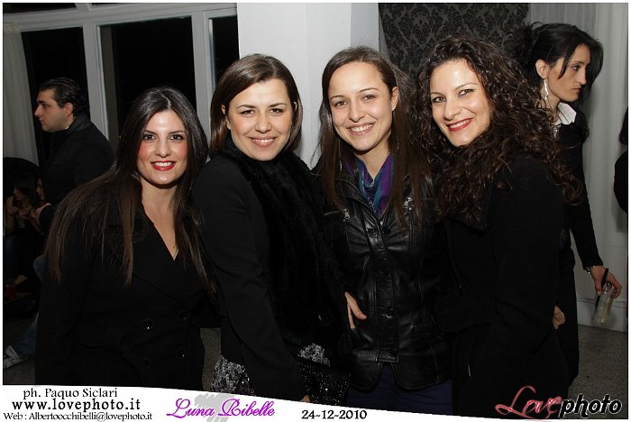 023LovePhoto_Luna_Ribelle_Night-24122010.jpg