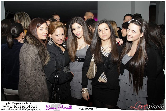 039LovePhoto_Luna_Ribelle_Night-24122010.jpg