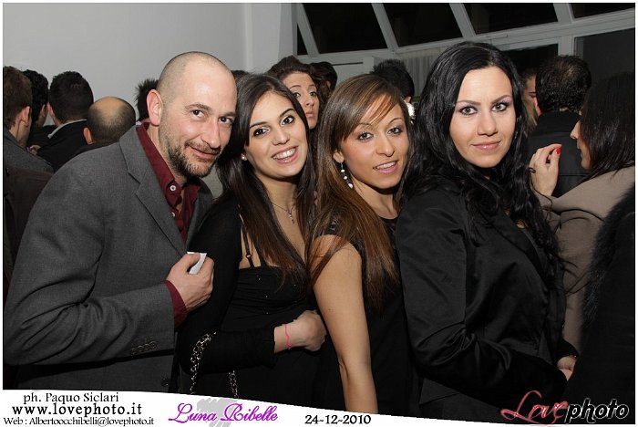 048LovePhoto_Luna_Ribelle_Night-24122010.jpg