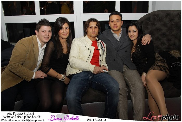 070LovePhoto_Luna_Ribelle_Night-24122010.jpg