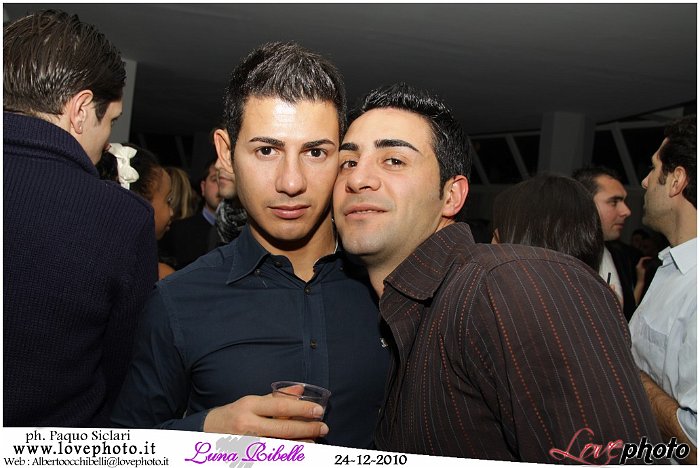 081LovePhoto_Luna_Ribelle_Night-24122010.jpg