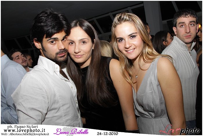 111LovePhoto_Luna_Ribelle_Night-24122010.jpg
