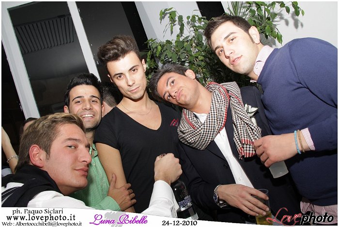 114LovePhoto_Luna_Ribelle_Night-24122010.jpg