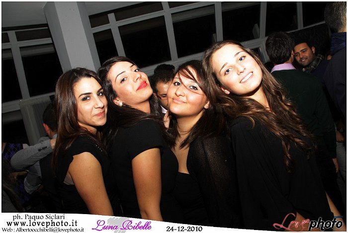 115LovePhoto_Luna_Ribelle_Night-24122010.jpg