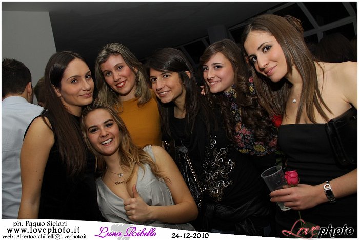 118LovePhoto_Luna_Ribelle_Night-24122010.jpg