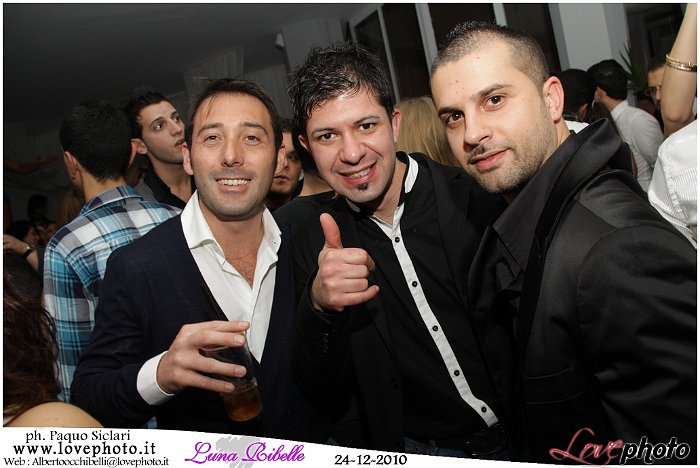 122LovePhoto_Luna_Ribelle_Night-24122010.jpg