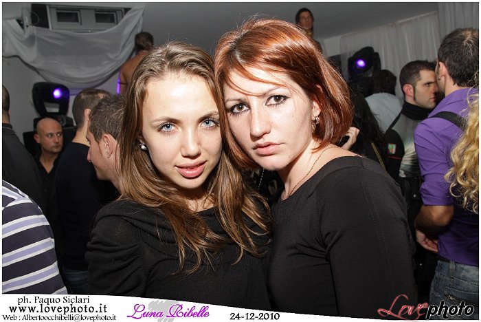 160LovePhoto_Luna_Ribelle_Night-24122010.jpg